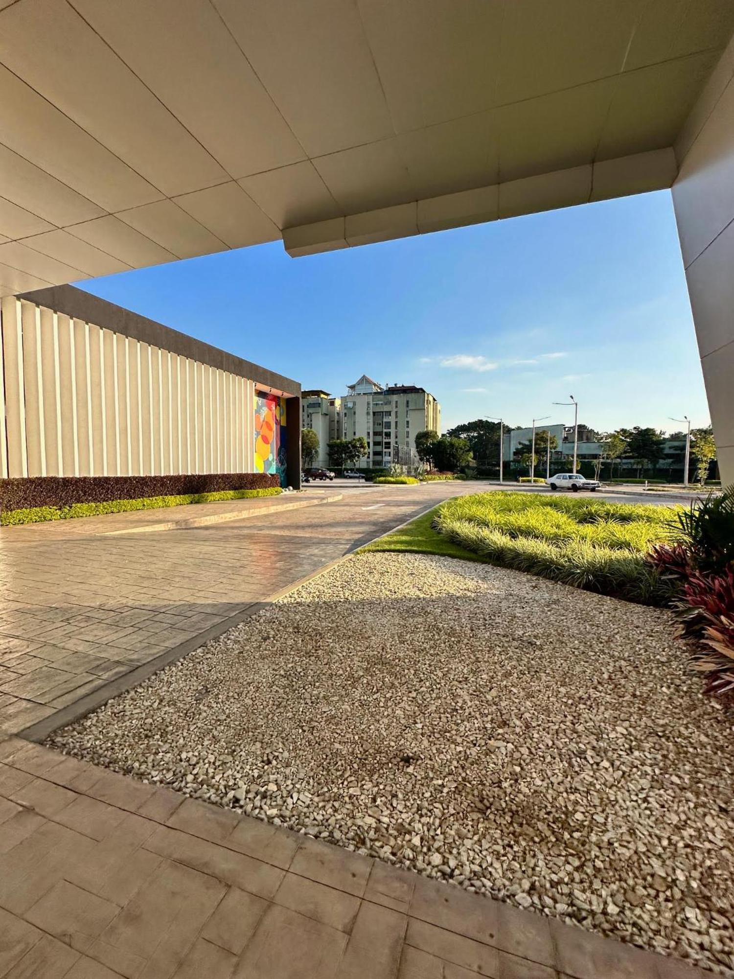 Eurobuilding Tama San Cristobal Hotel Exterior photo